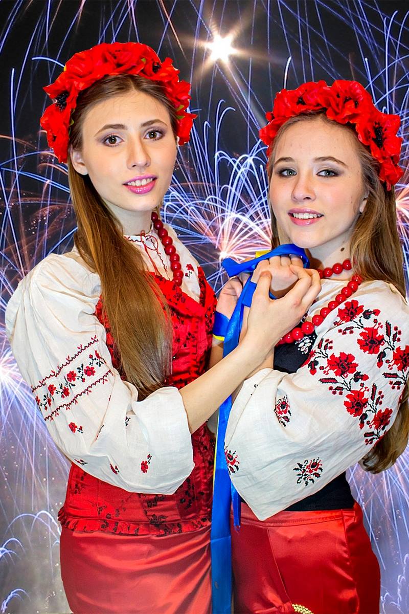 2017 Anna et Lisa Sobolieva