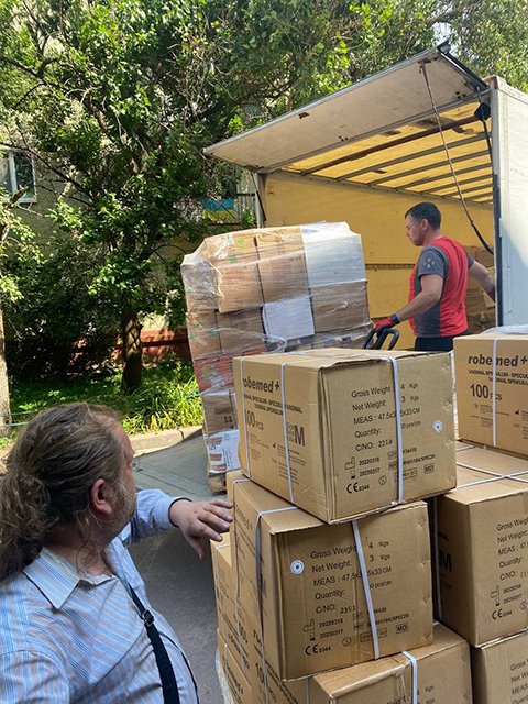 Aout 2025 Déchargement des aides à Chernihiv - Photo Sasha Yasenchuk