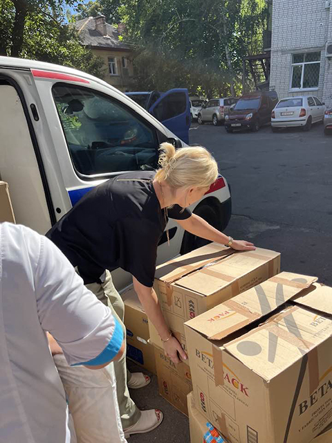 Aout 2025 Déchargement des aides Centre social Chernihiv - Photo Sasha Yasenchuk