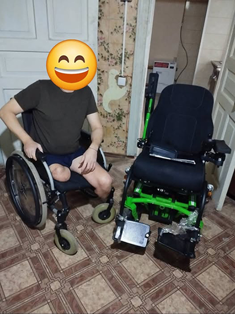 Janvier 2025 Livraison d'un fauteuil électrique pour un soldat handicapé - Photo Liouba Lorr'Ukraine