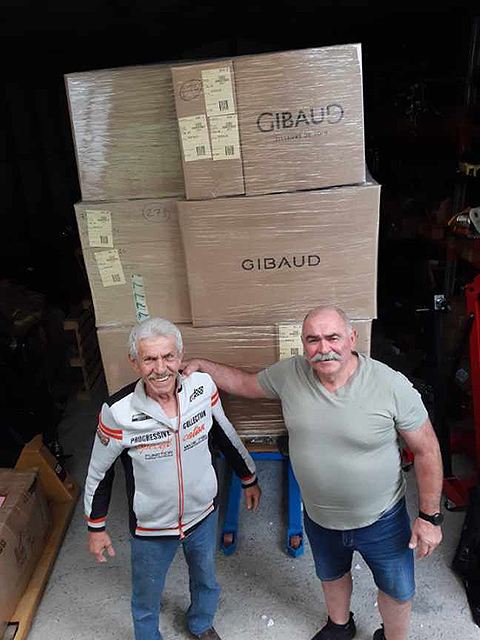 Juillet 2025 Déchargement des dons de la société Gibaud - Photo Liouba Lorr'Ukraine