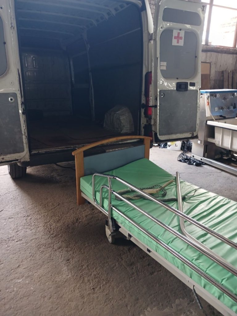 Juin 2025 Livraison matériel médical Chernihiv - photo Sasha Yasenchuk