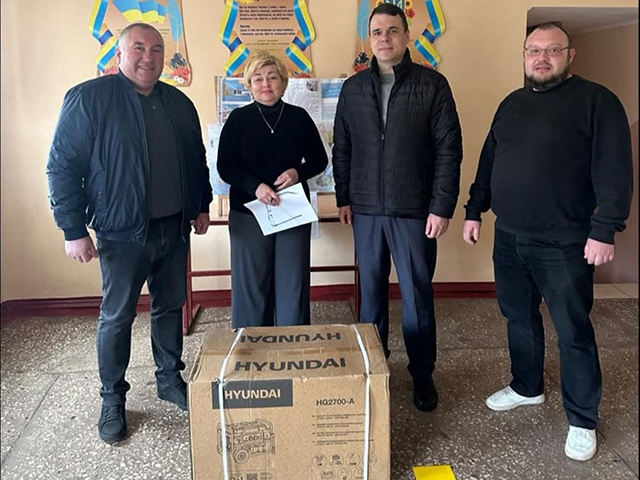 Mars 2025 Livraison Groupe électrogène Ecole de Prylouki - photo Iryna Solomakha