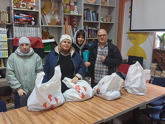 Octobre 2025 Aide aux familles déplacées - photo Sasha Yasenchuk